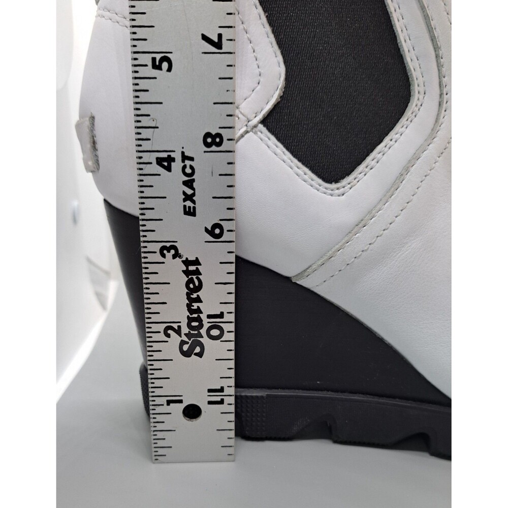 SOREL Joan Uptown Chelsea Wedge Boot White Size 8 Women Leather Black NL3952-100 - Picture 9 of 9